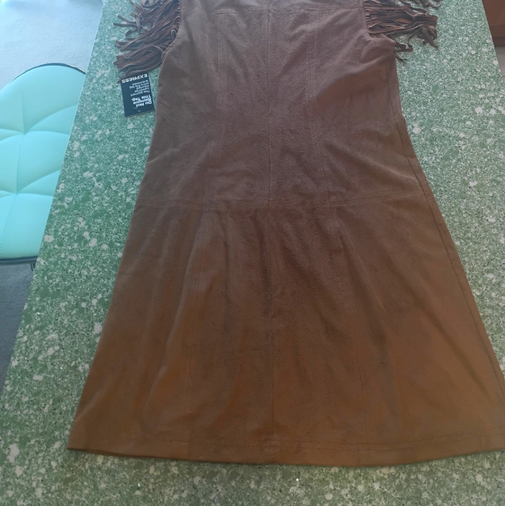 Dress - Picture 5 of 5